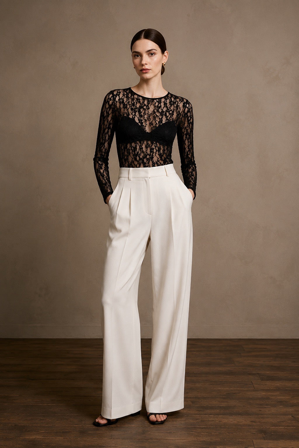 Lace Elegance – Spitzen-Top Schwarz